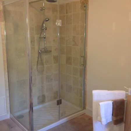 Bed & Breakfast Chateau Du Val Larbont