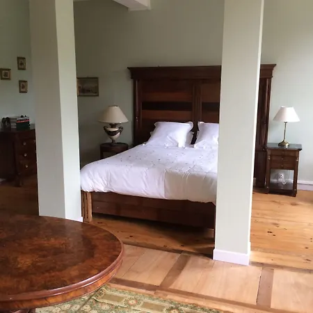 Chateau Du Val Larbont Bed & Breakfast La Bastide-de-Sérou