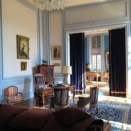 Chateau Du Val Larbont 3* La Bastide-de-Sérou