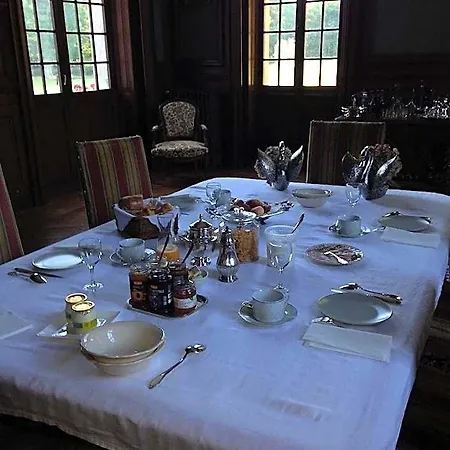 Chateau Du Val Larbont 3* La Bastide-de-Sérou