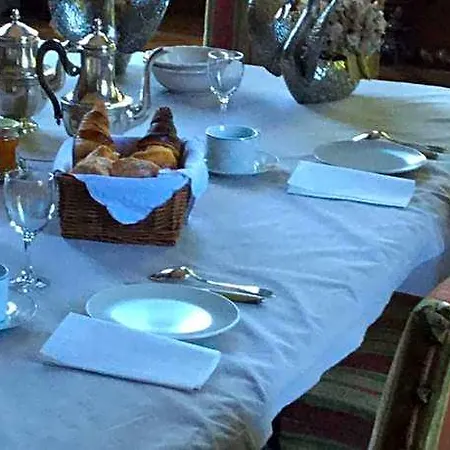 Oda ve Kahvaltı Chateau Du Val Larbont 3*
