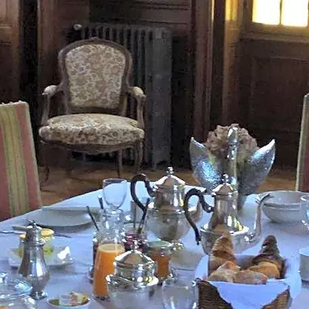 Chateau Du Val Larbont La Bastide-de-Sérou