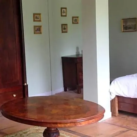 Bed & Breakfast Chateau Du Val Larbont